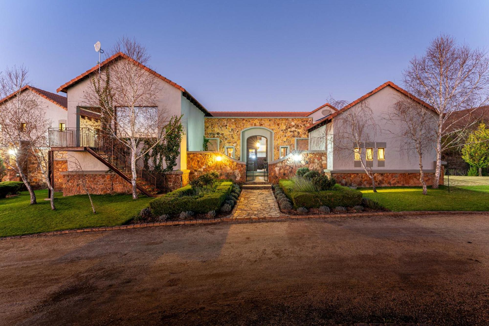 Mount High Luxury Country Estate Villa Lydenburg Exterior foto
